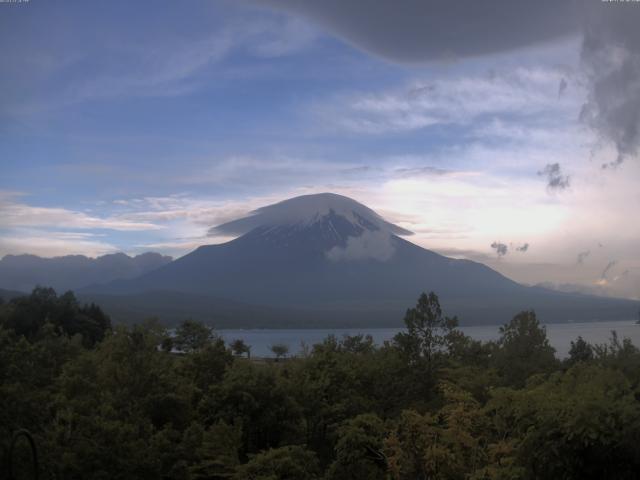 山中湖からの富士山