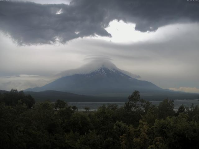 山中湖からの富士山