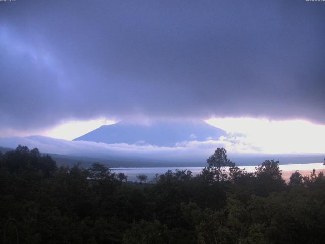 山中湖からの富士山