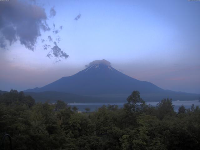 山中湖からの富士山