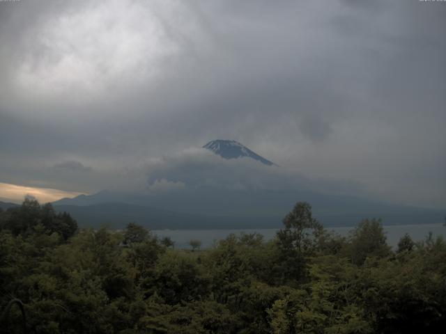 山中湖からの富士山