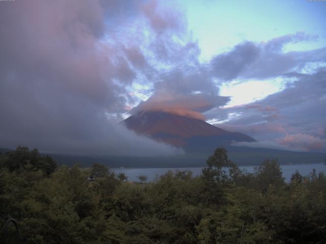 山中湖からの富士山