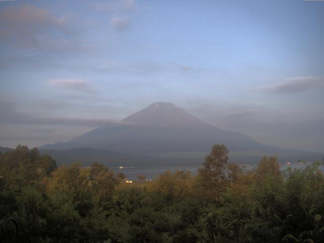 山中湖からの富士山