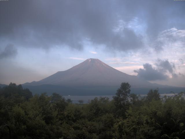 山中湖からの富士山