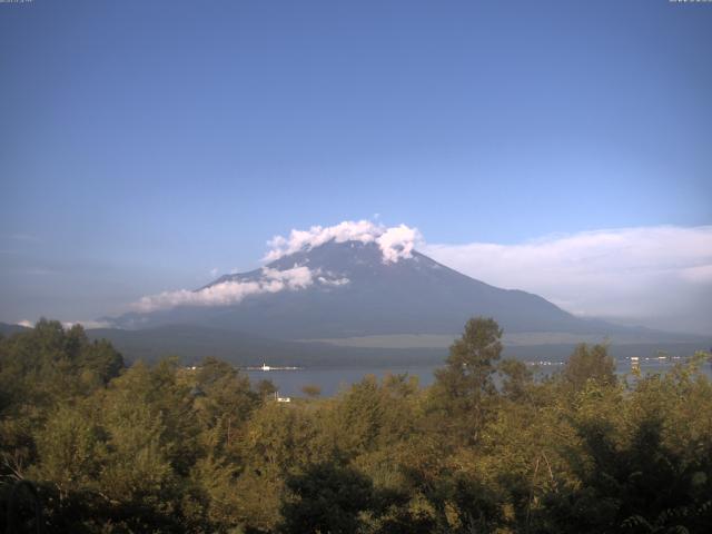 山中湖からの富士山