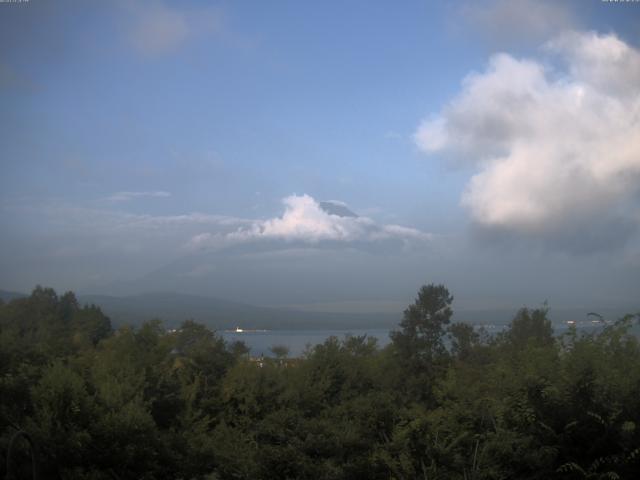 山中湖からの富士山