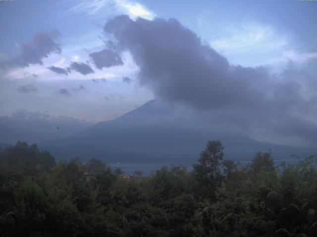 山中湖からの富士山