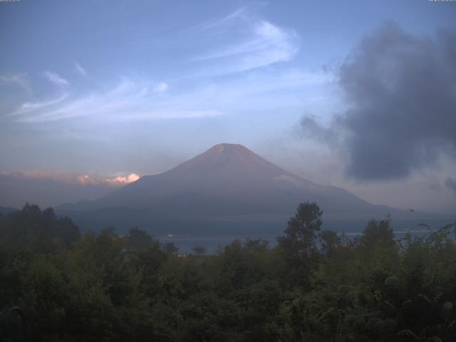 山中湖からの富士山