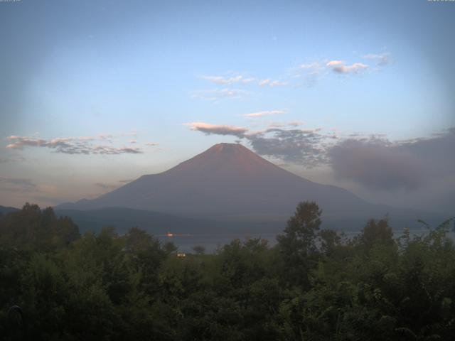 山中湖からの富士山