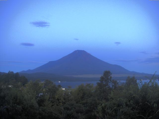 山中湖からの富士山