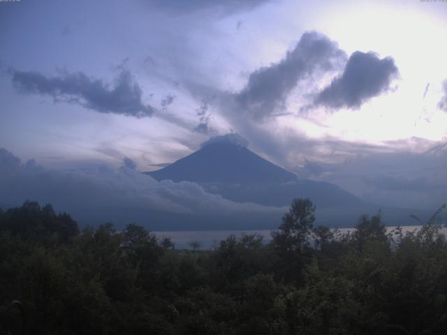 山中湖からの富士山