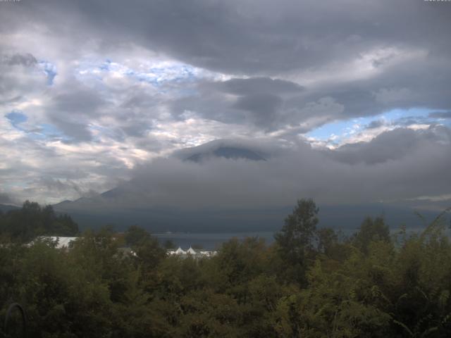 山中湖からの富士山