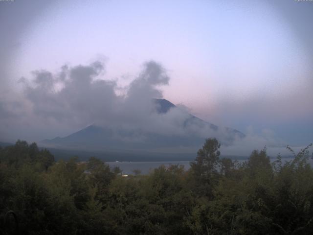 山中湖からの富士山