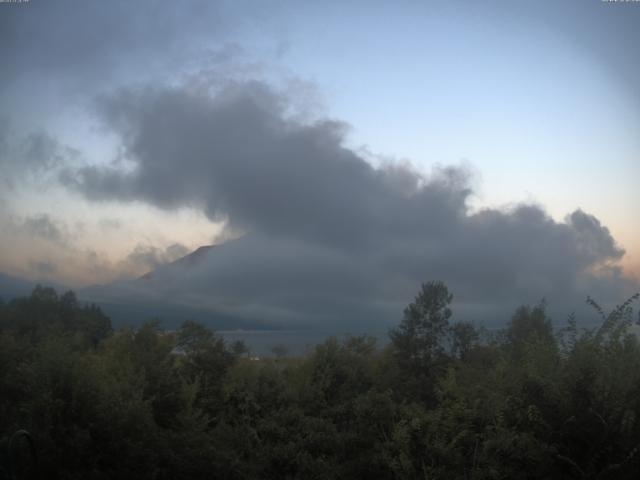 山中湖からの富士山