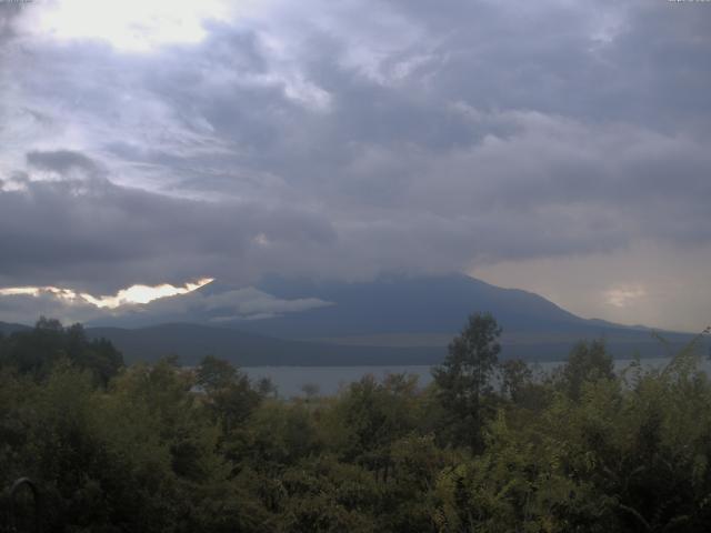 山中湖からの富士山