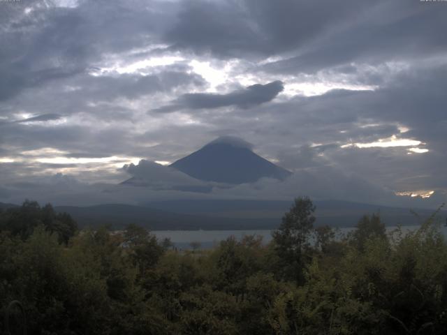 山中湖からの富士山