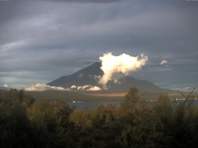 山中湖からの富士山