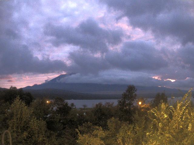 山中湖からの富士山