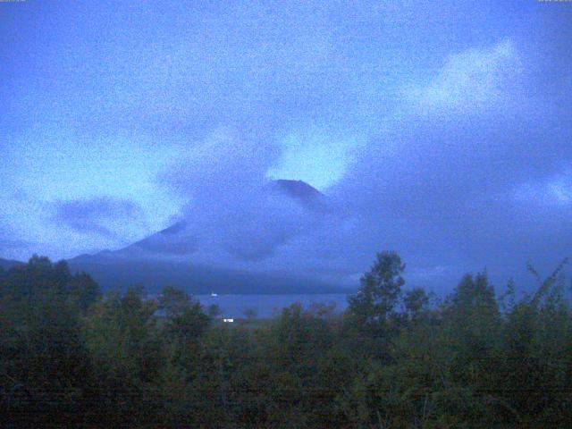 山中湖からの富士山