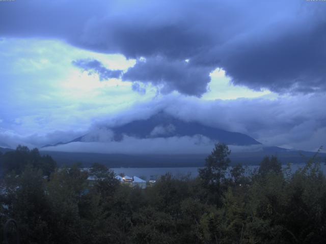 山中湖からの富士山