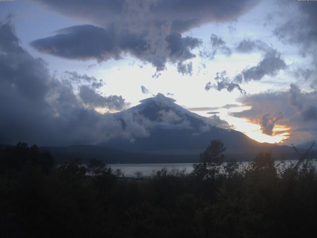 山中湖からの富士山