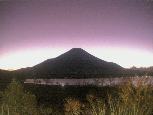 山中湖からの富士山