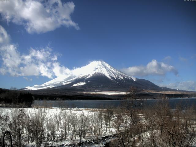 山中湖からの富士山