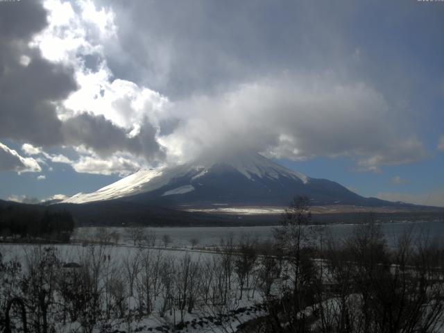 山中湖からの富士山