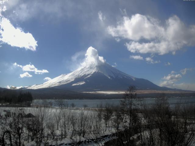 山中湖からの富士山